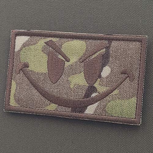 Patch Tactique Brodé Jolly Roger Tête De Mort - Multicam OCP - Dos Velcro 9.5x5.5 Cm - Pour Airsoft, Militaire, Collection