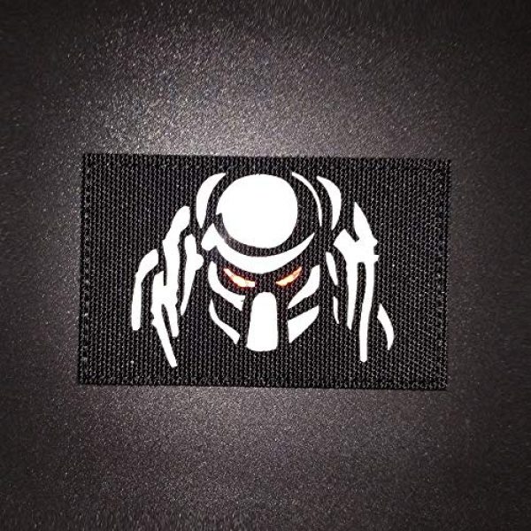 Zhikang68 Airsoft Morale Patch 3 Dark Predator Alien Morale Infrared IR Reflective Patch Tactical Vest Emblem Hook Loop Fastener Backing Military Uniform Army Multicam Badge Sew On Applique for Outdoors (White Eyes)